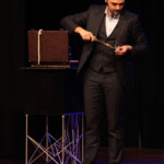 spectacle familial de magie dans le cadre de la 3e édition du festival "Rire et Magie" de Saint-Péray